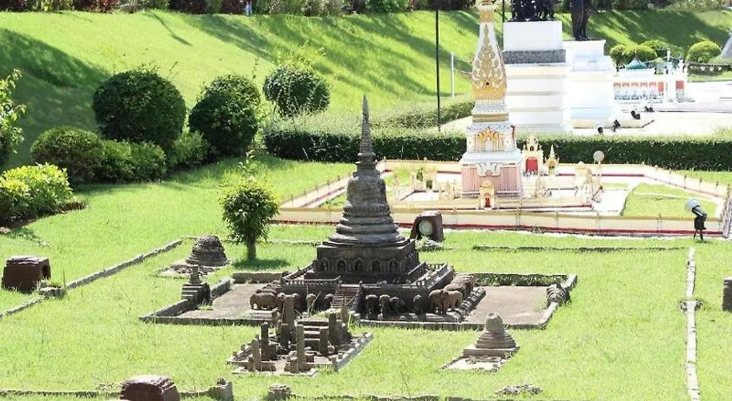 OYO 75383 Danthip Place Garten