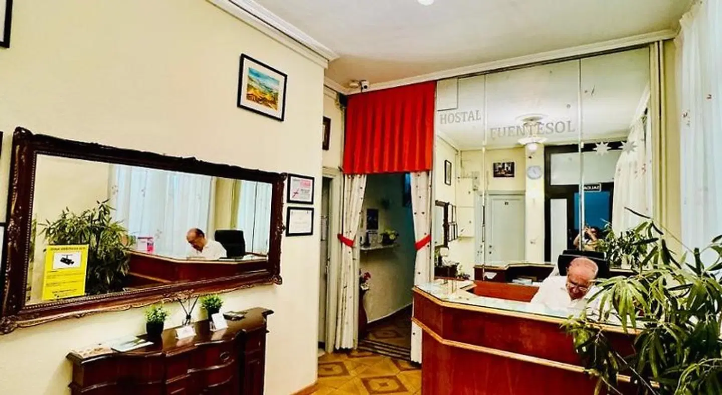 Hostal Fuentesol LOUNGE_LOBBY