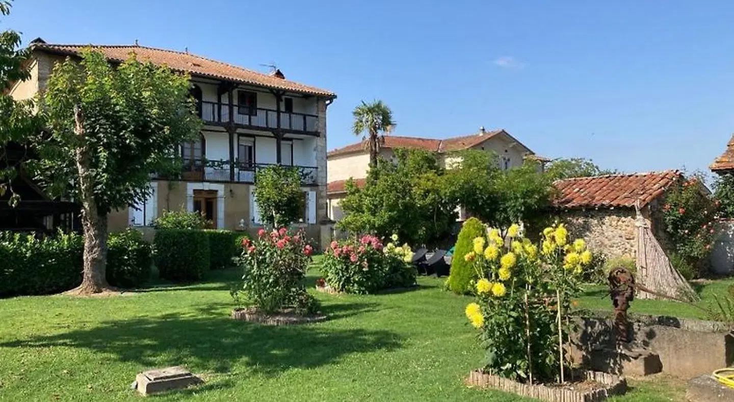 La Maison d'Amalaurille EXTERIOR