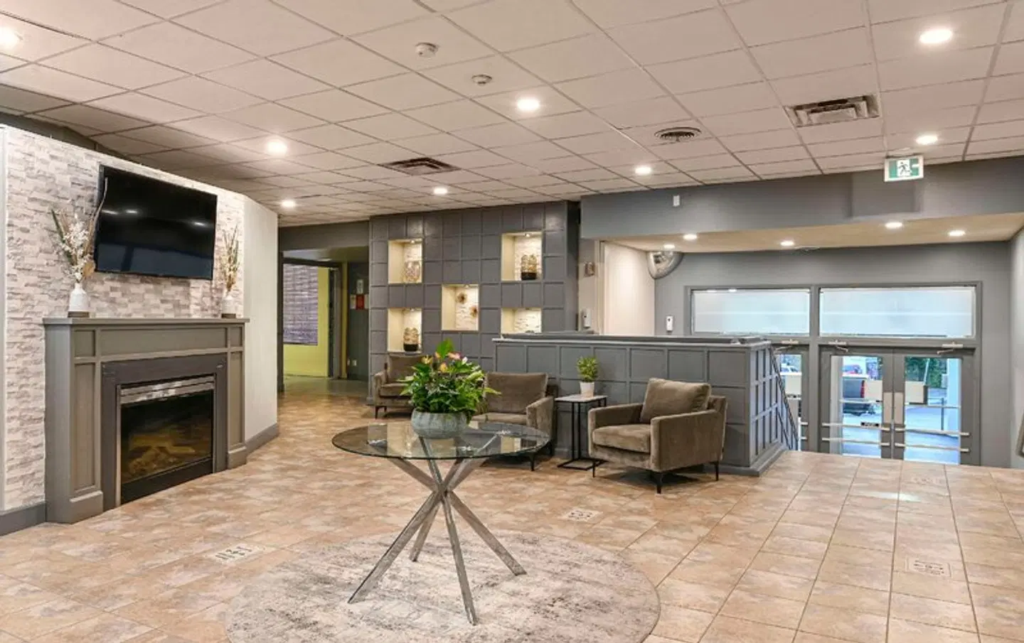 Comfort Suites Kingston Central LOUNGE_LOBBY