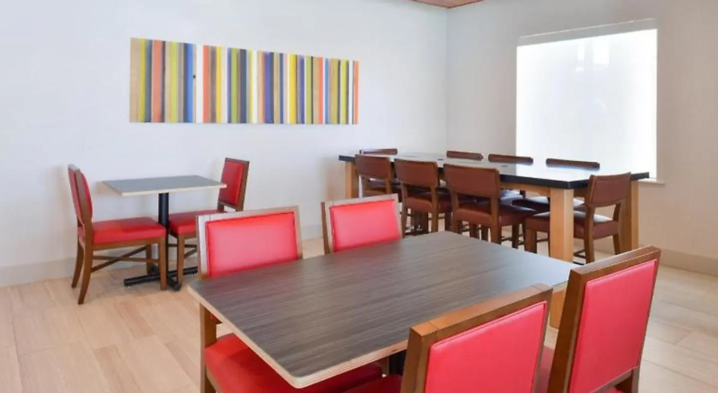 Holiday Inn Express & Suites Abilene Mall South by IHG LOUNGE_LOBBY