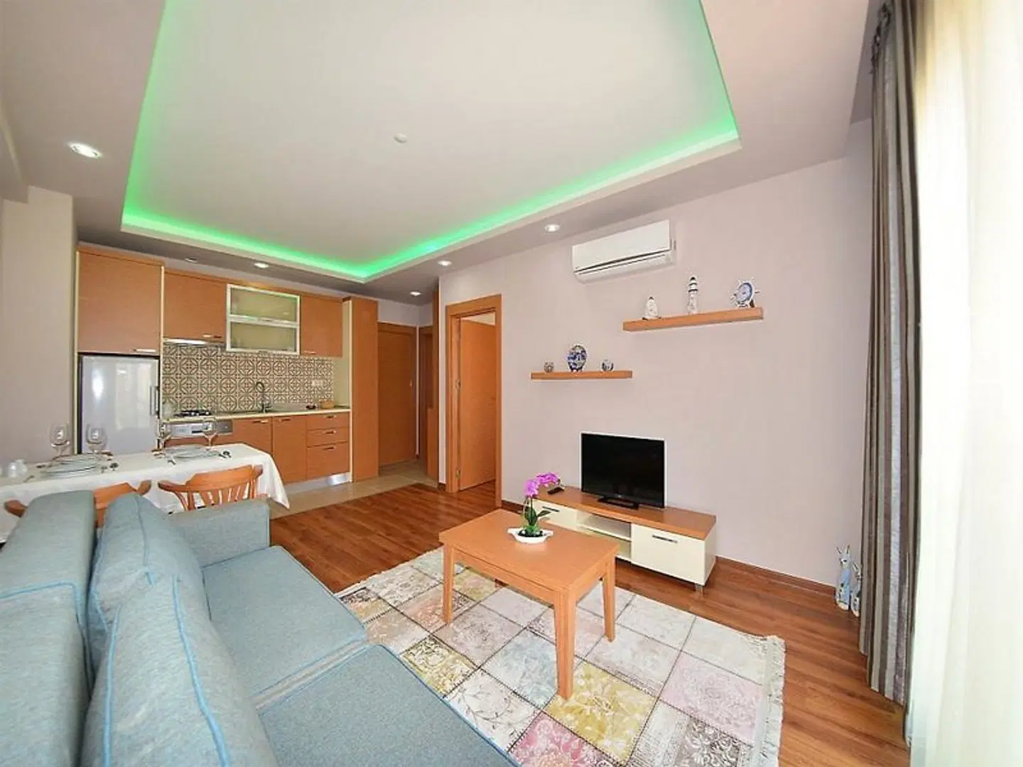 The Suites ROOM_EXAMPLE