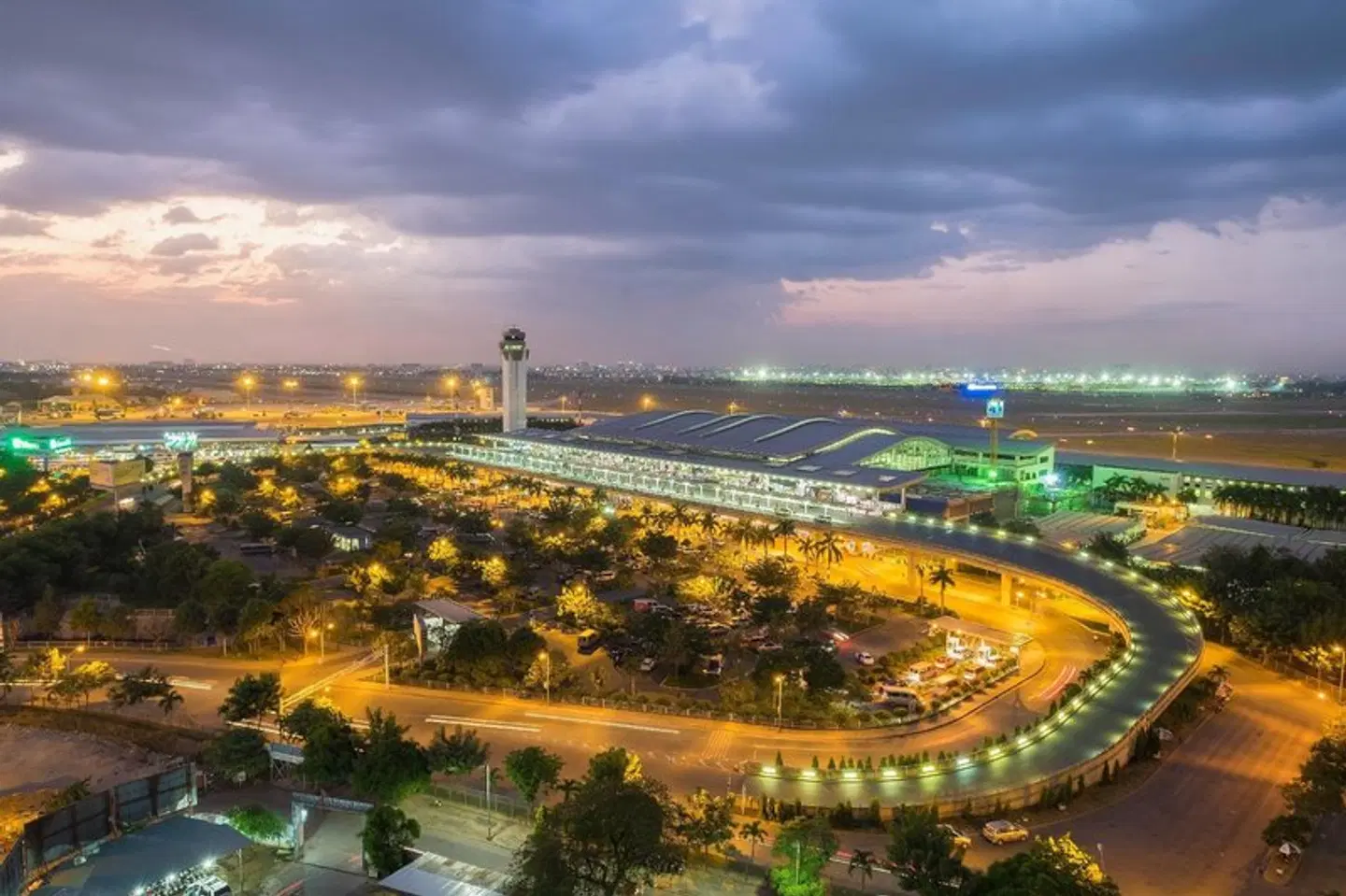 Airport Saigon Hotel LANDSCAPE