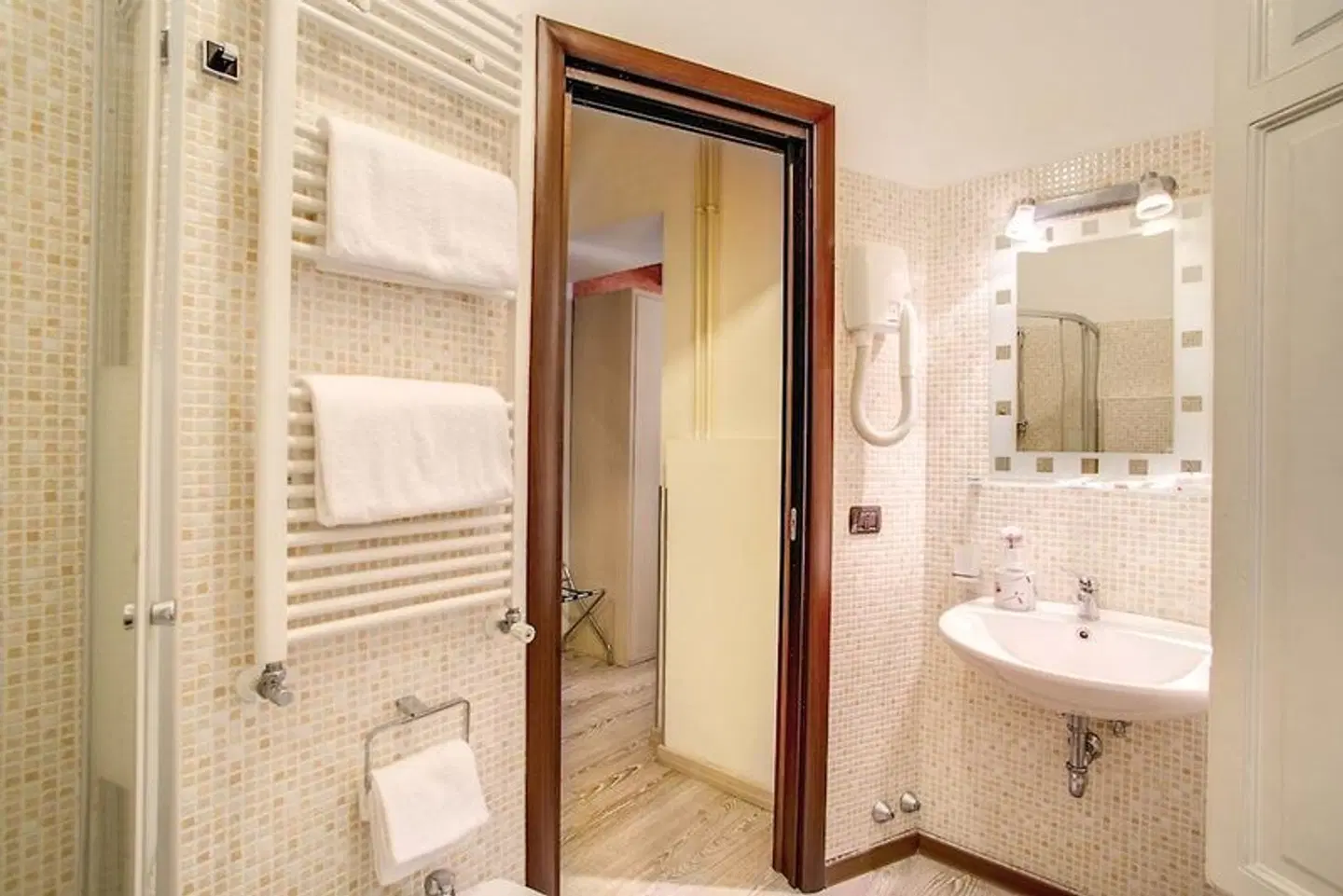 Residenza Vatican Suite Badezimmer