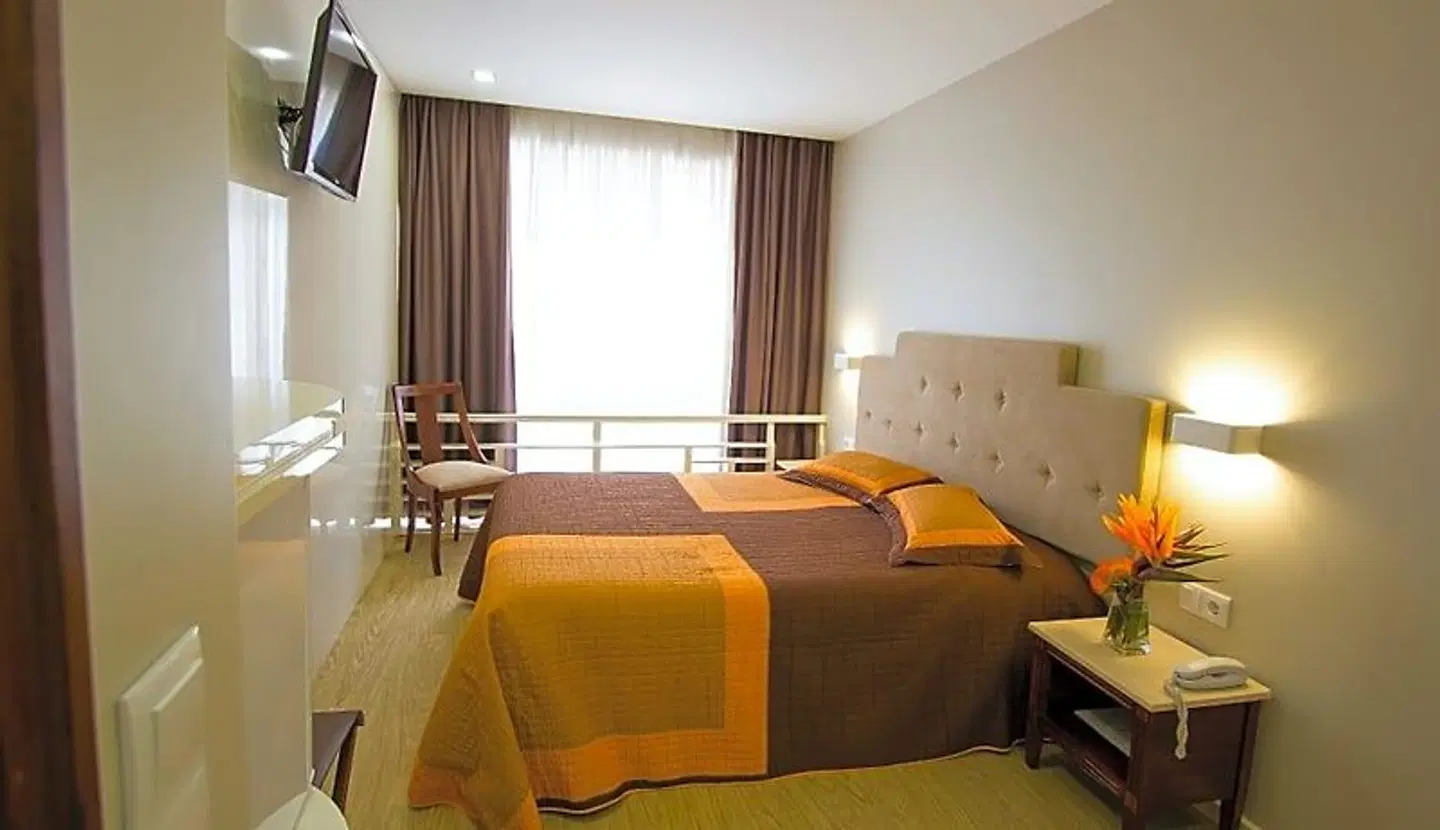 Avenida ROOM_EXAMPLE