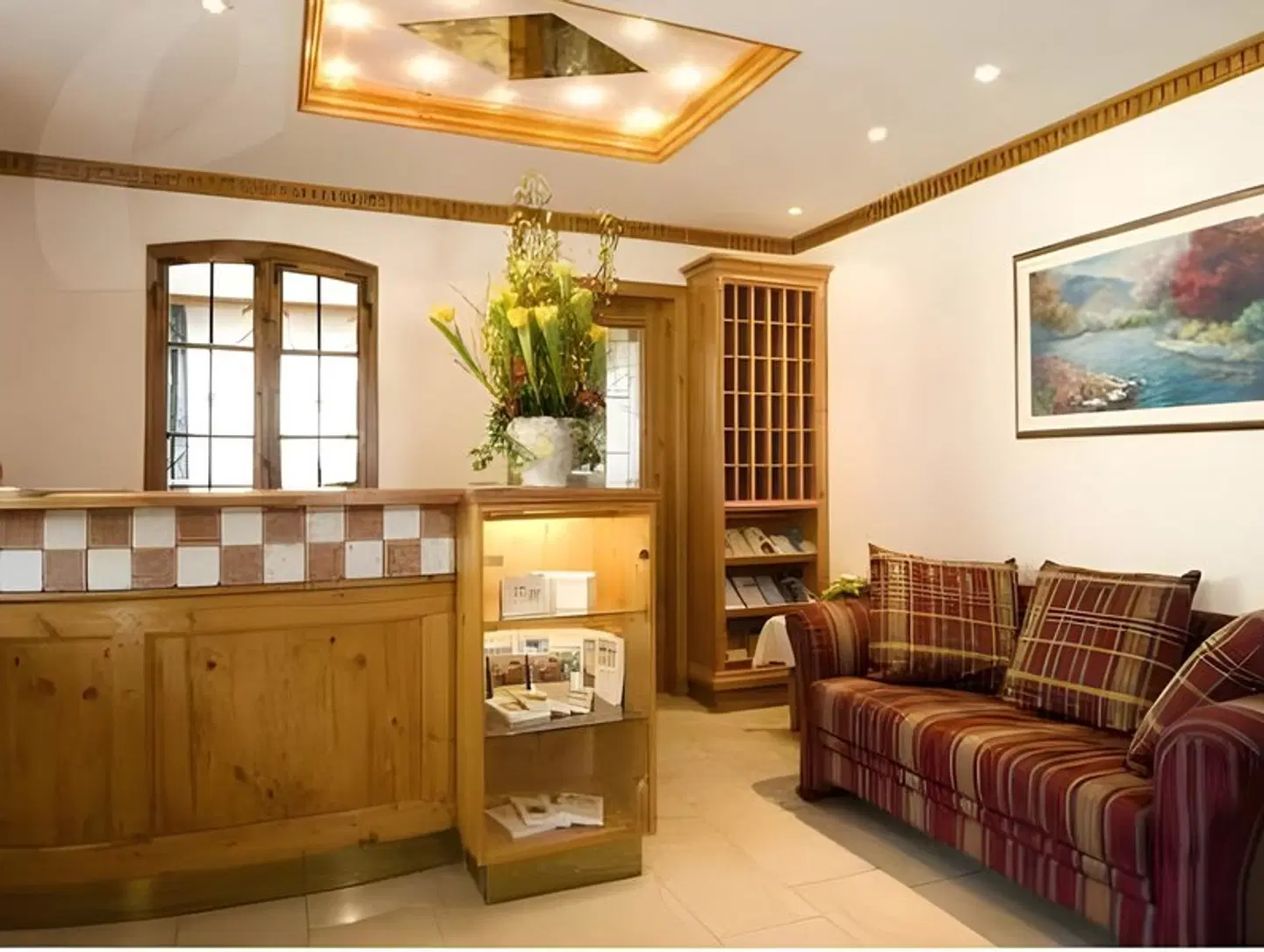 Maximilian LOUNGE_LOBBY