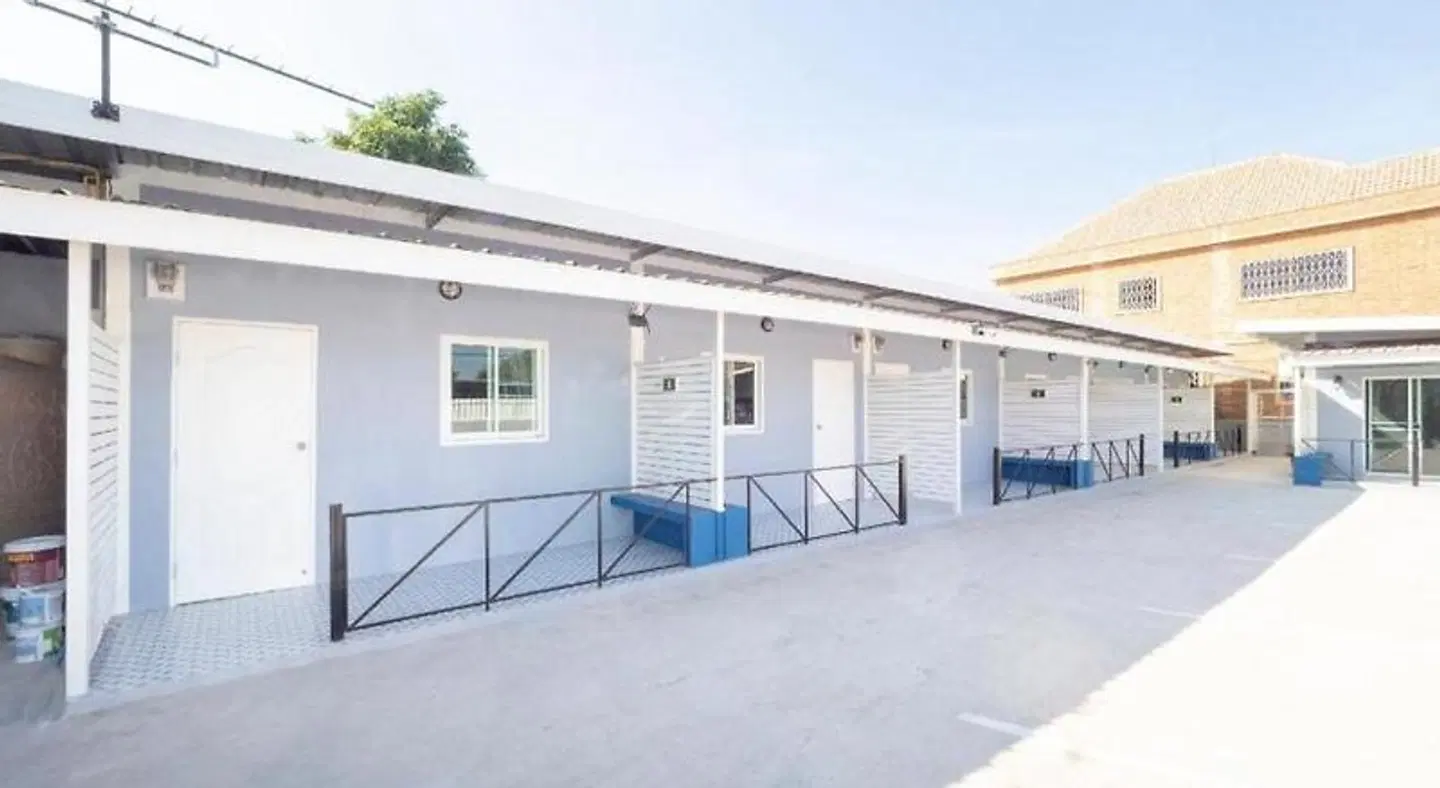 OYO 75383 Danthip Place Terrasse