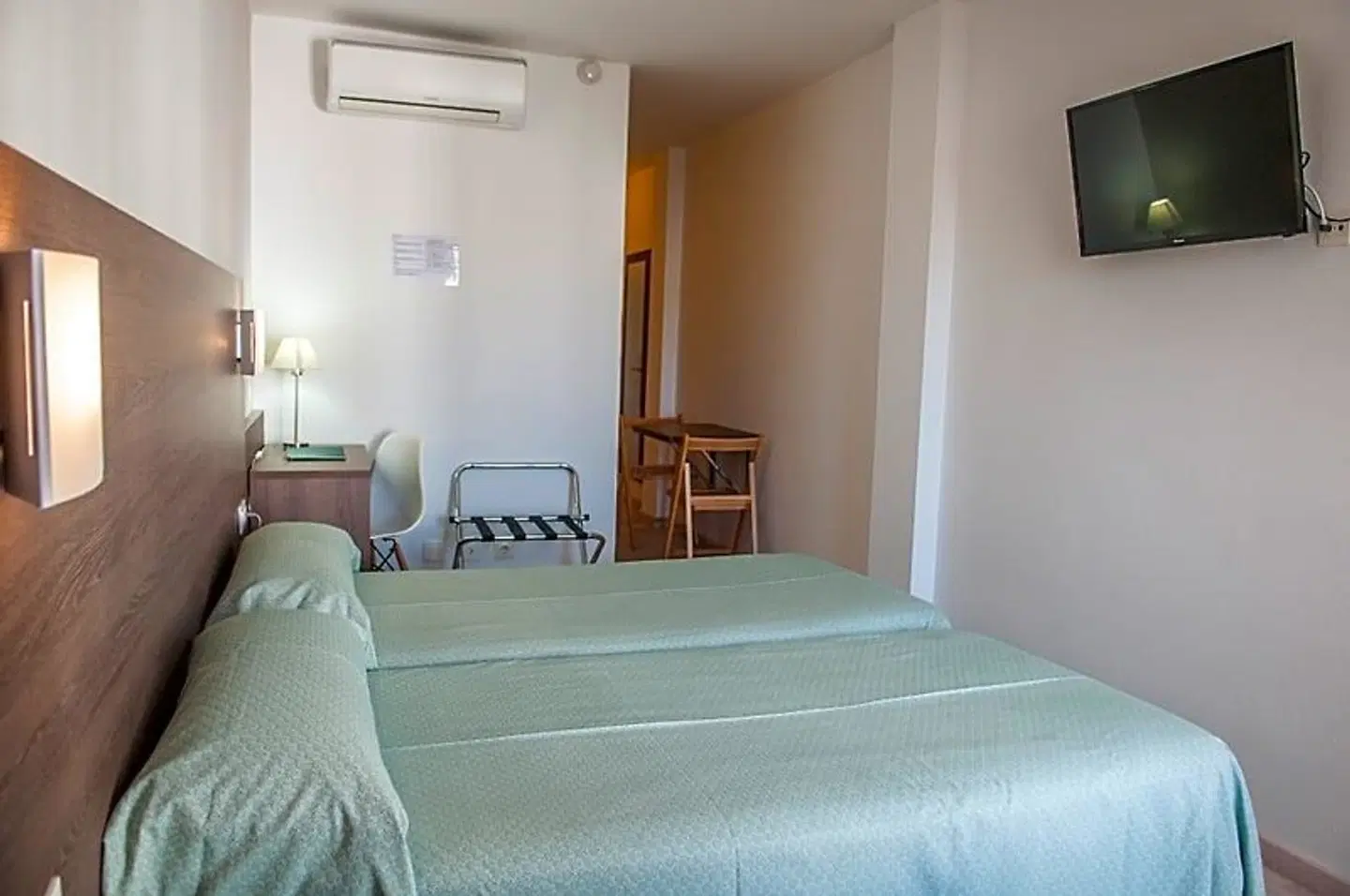 Hotel Loar Ferreries ROOM_EXAMPLE