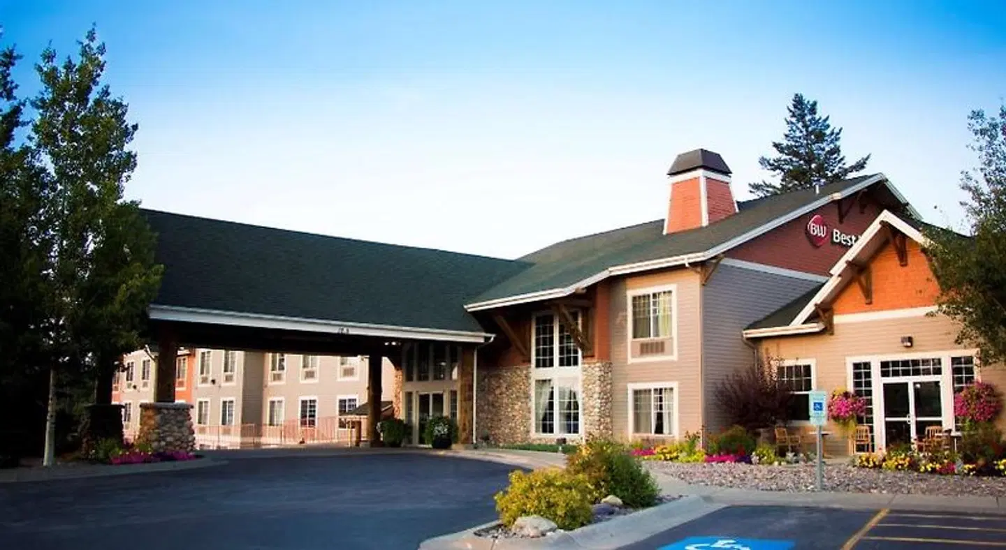 Best Western Plus Kalispell/Glacier Park West Hotel & Suites EXTERIOR