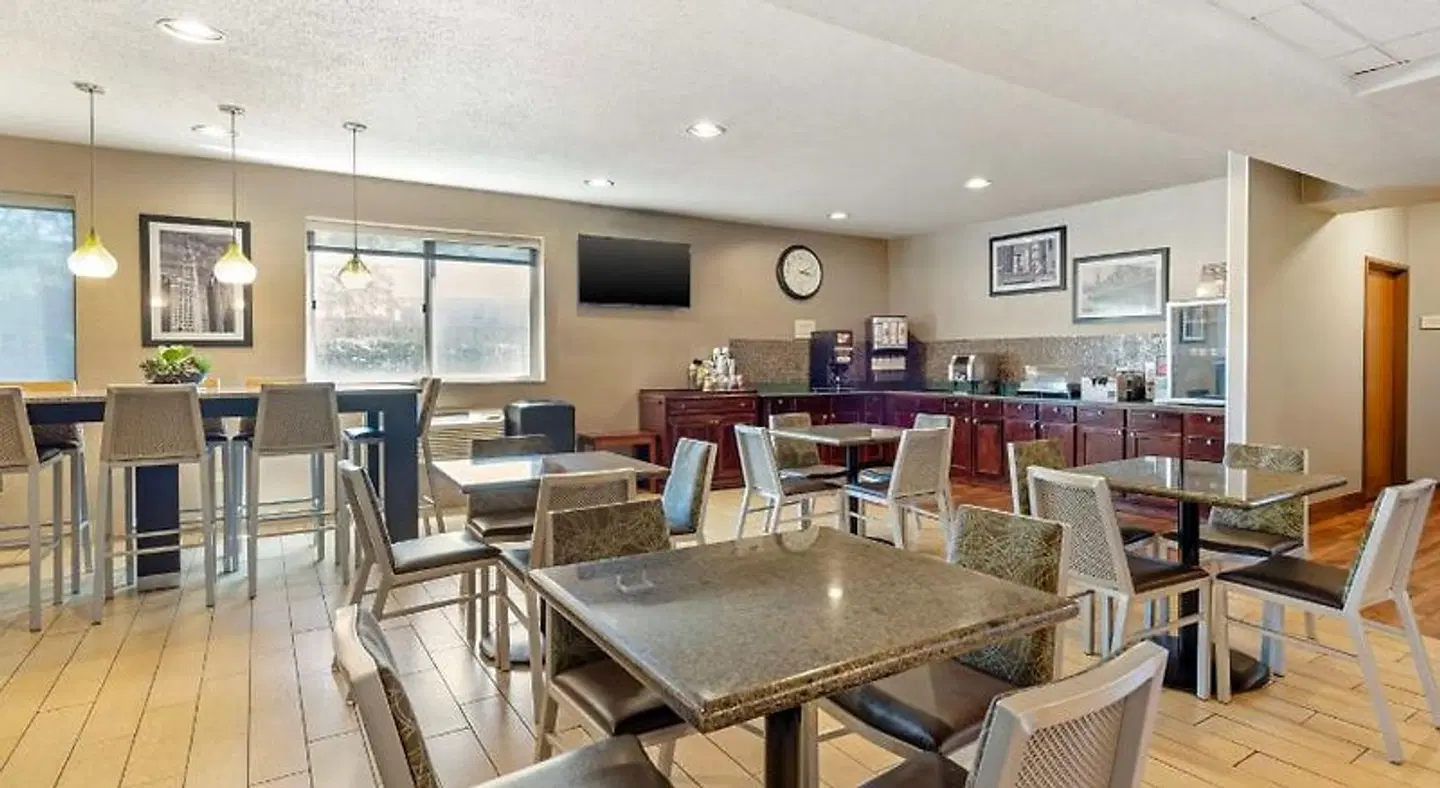 Best Western Des Plaines Inn LOUNGE_LOBBY