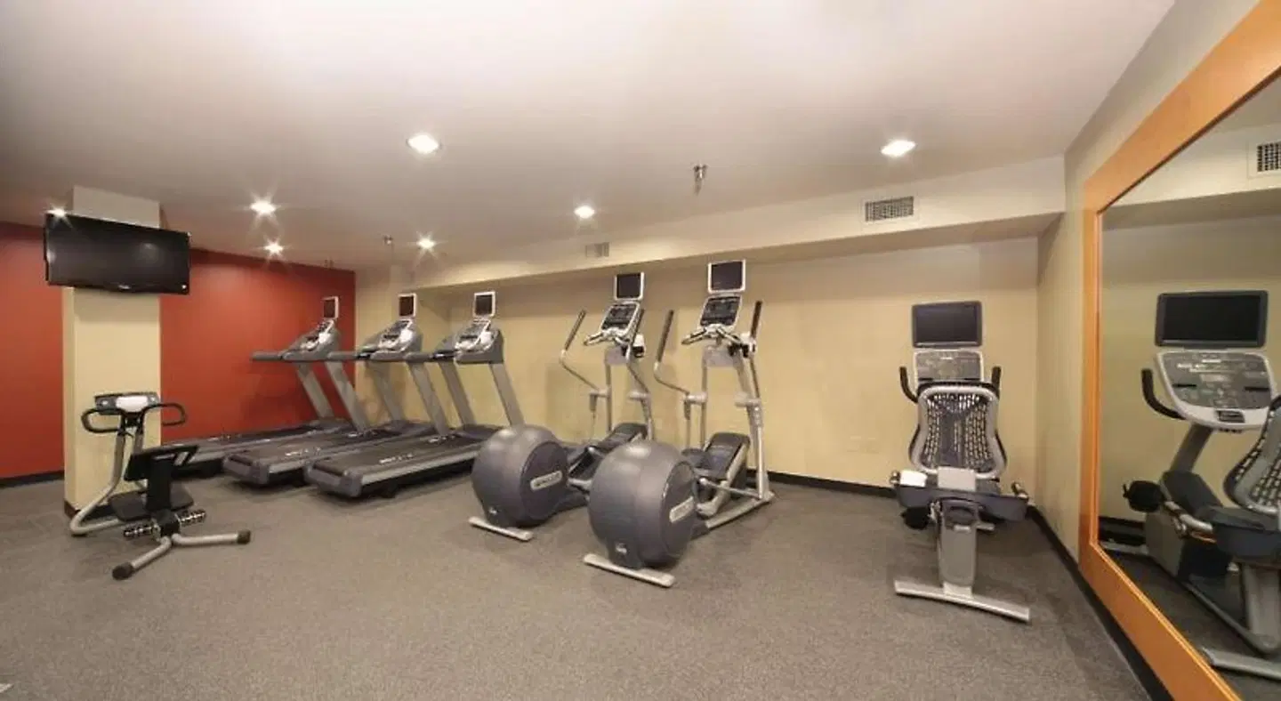 Hilton Garden Inn Pittsburgh University Place SPORTS_AND_LEISURE
