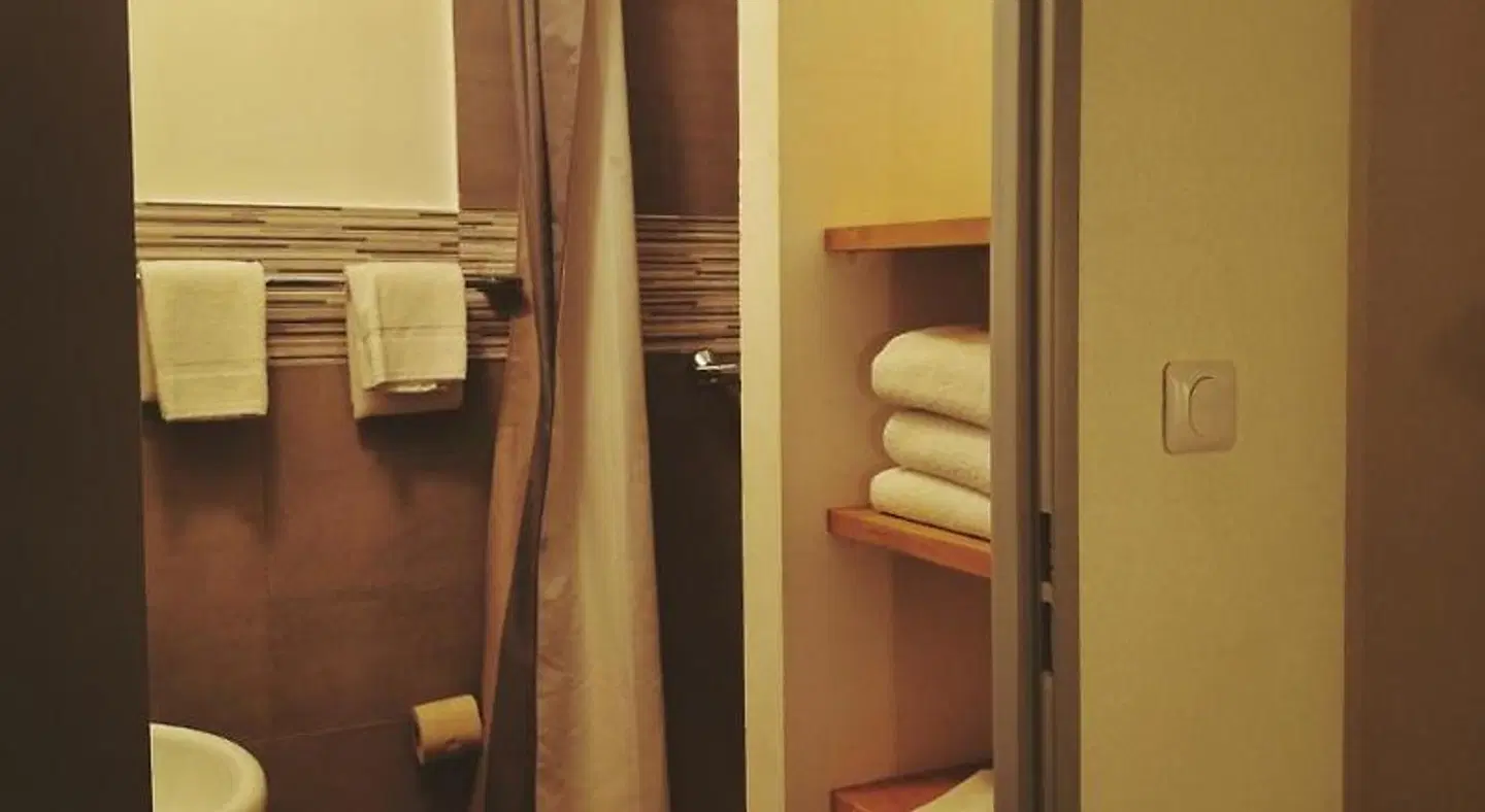 Appart'hotel Residella House Avignon Nord Le Pontet Badezimmer