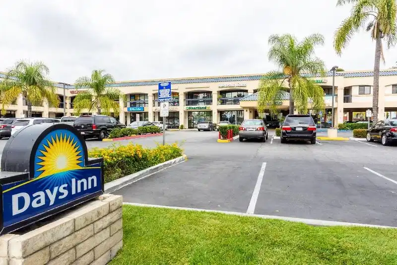 Days Inn & Suites by Wyndham Artesia – Hotelfoto