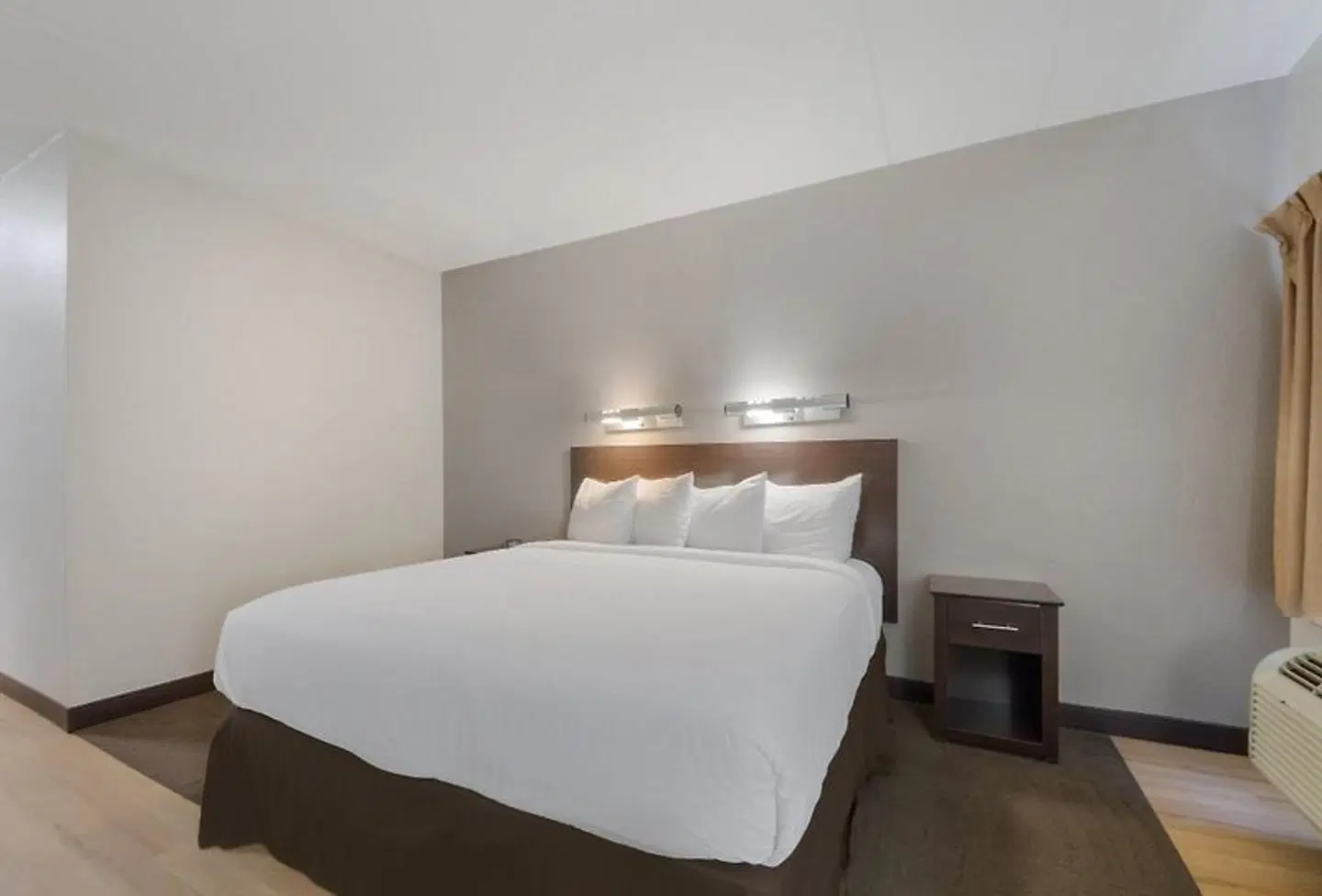 Red Roof Inn San Antonio - SeaWorld/Northwest ROOM_EXAMPLE