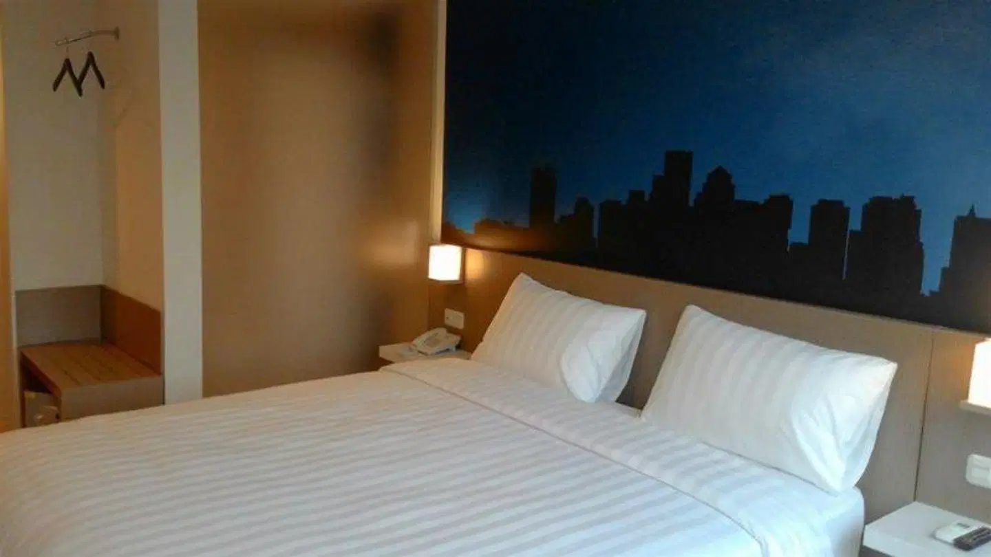 Moritz Biz Gandaria ROOM_EXAMPLE