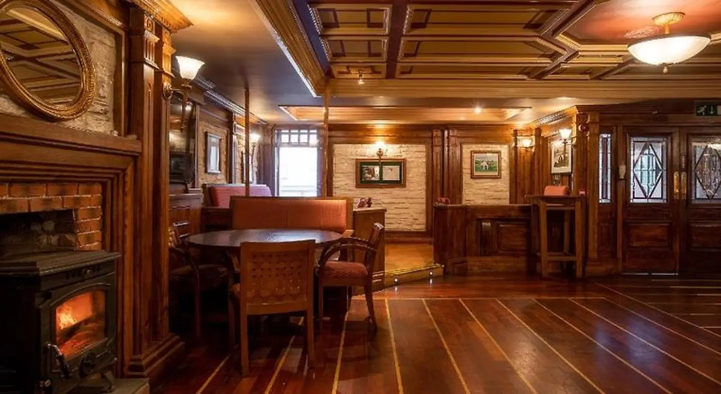 Ceann Sibeal Bar