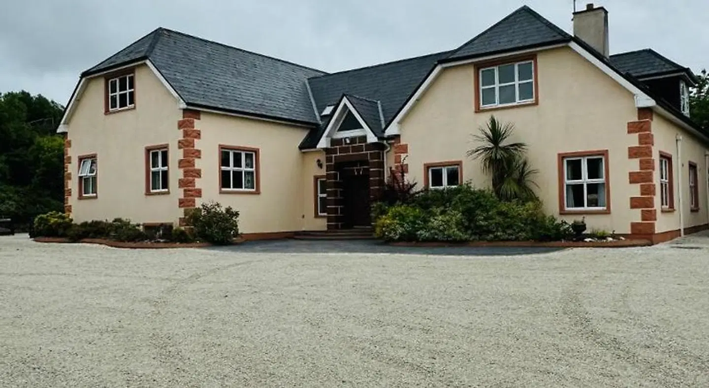 Ashville Guesthouse EXTERIOR
