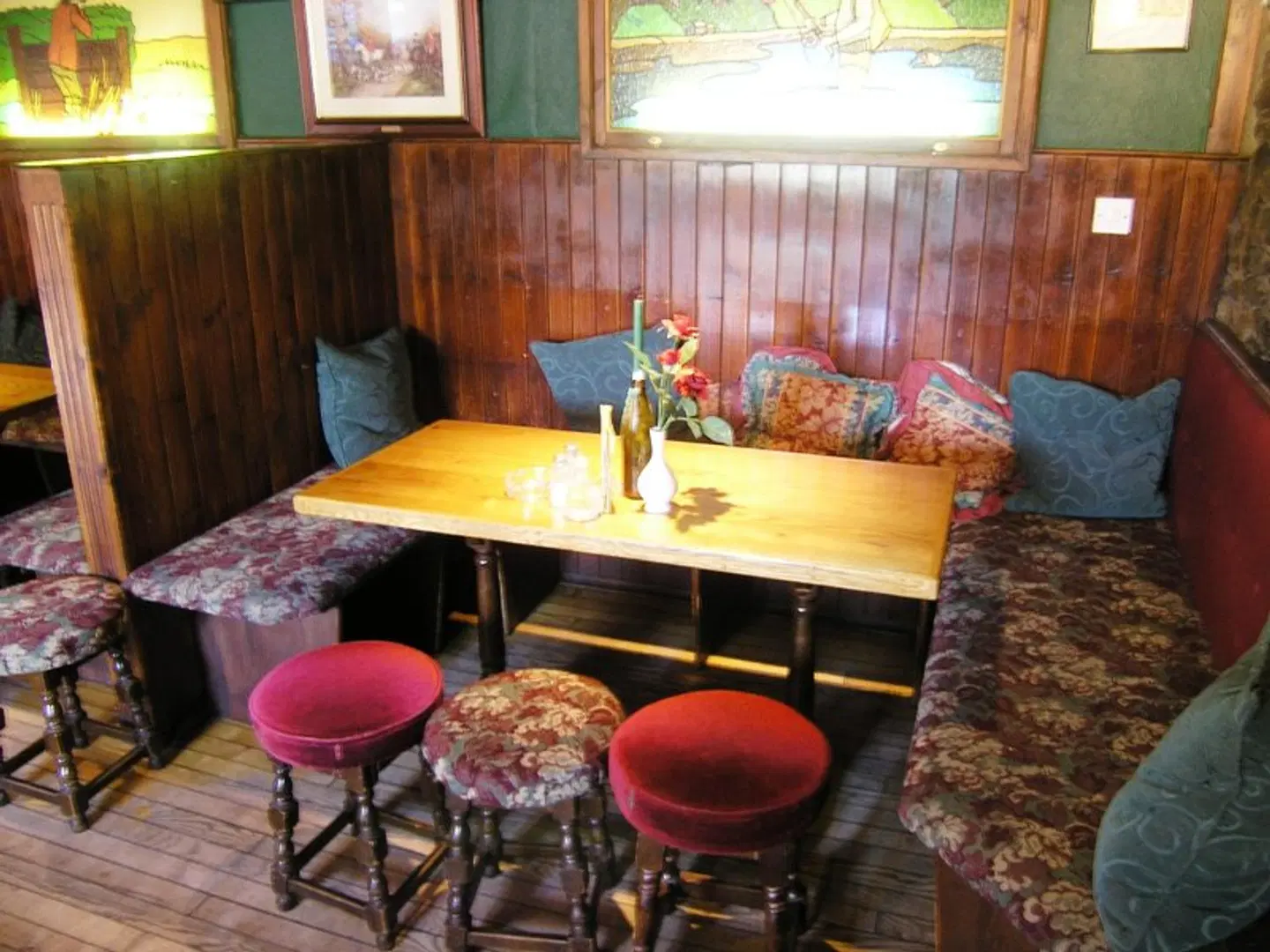 The Moulin Hotel Bar