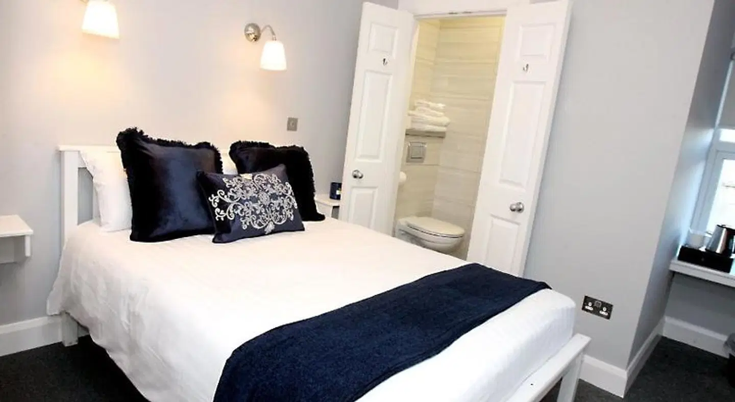 The Sliding Rock Inn ROOM_EXAMPLE