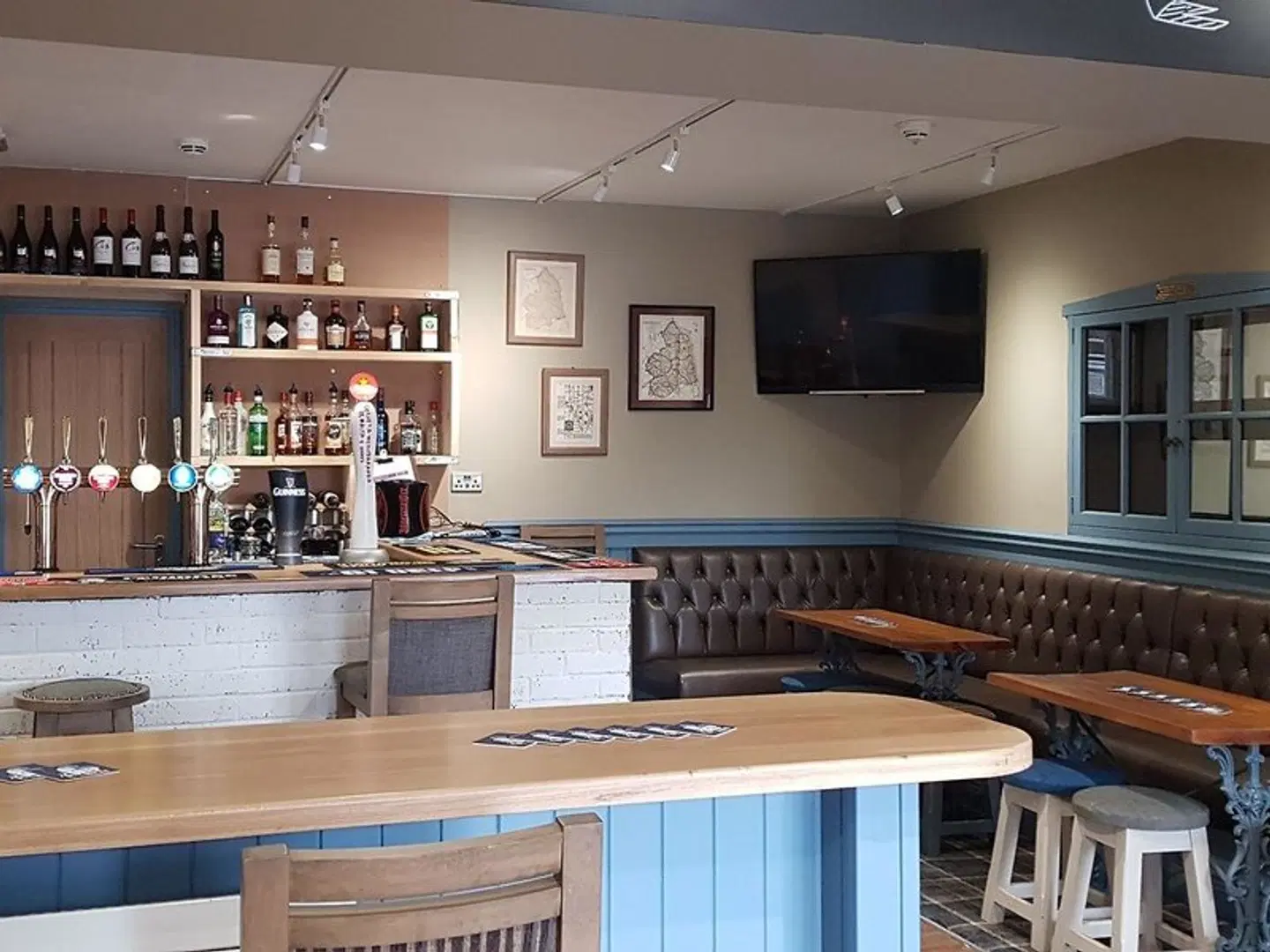 The Bowes Hotel Bar