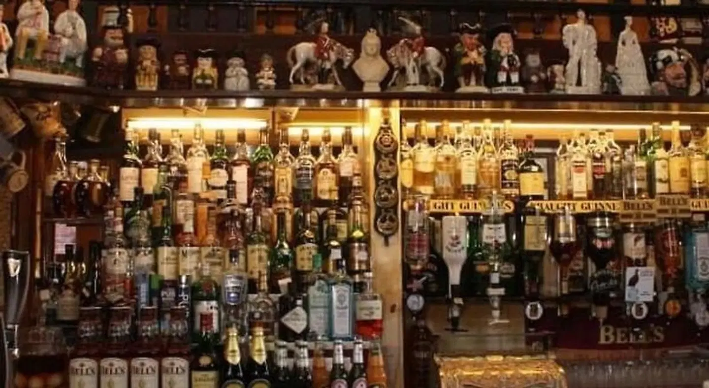 The Victoria Bar
