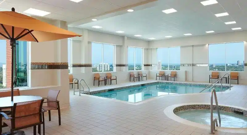 Courtyard by Marriott Ottawa East – Hotelfoto