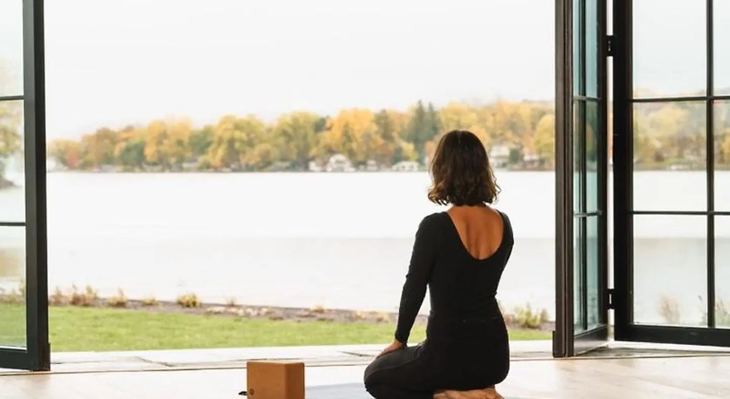 The Inn on the Lake PEOPLE