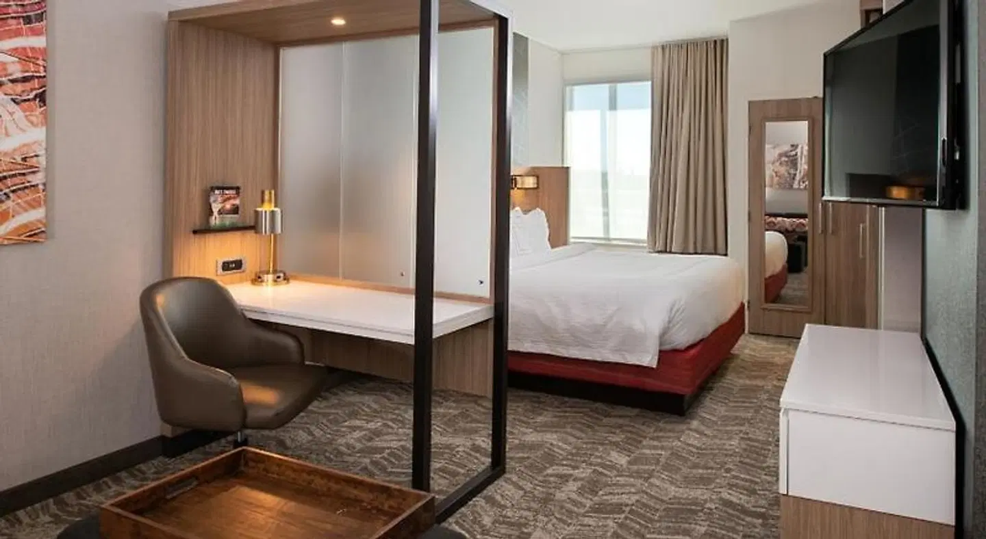 SpringHill Suites by Marriott Kansas City Northeast ROOM_EXAMPLE