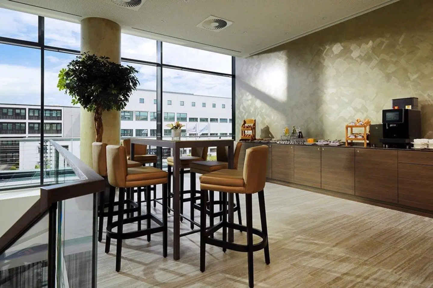 Bonn Marriott Hotel Bar