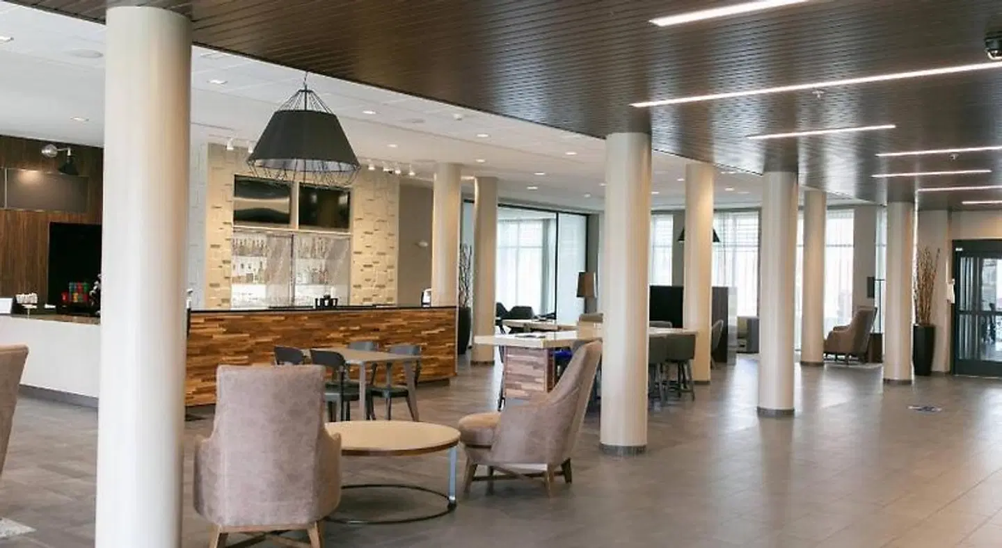 Courtyard by Marriott Elkhart Bar