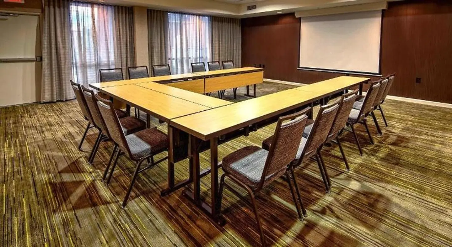 Courtyard by Marriott Alexandria Konferenz