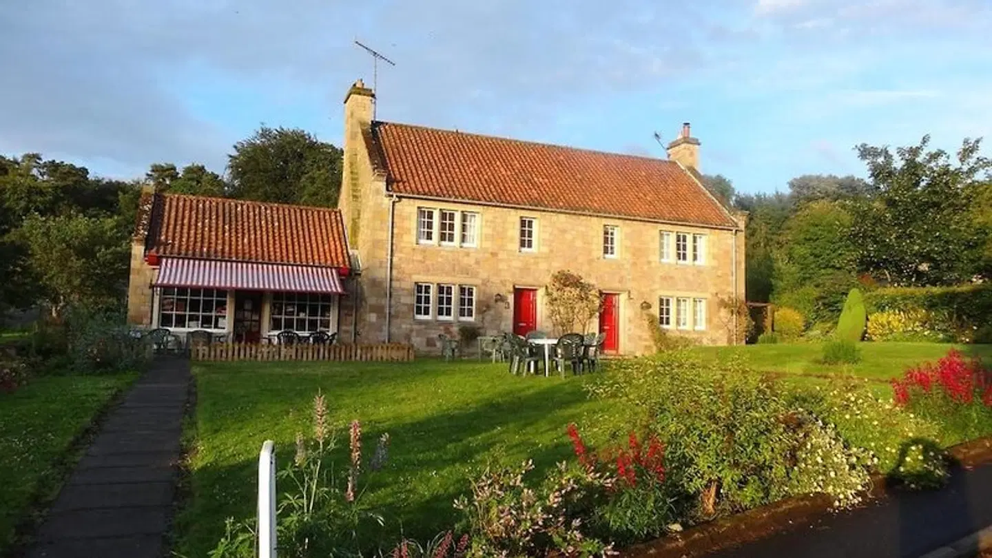 Ford Village Bed & Breakfast EXTERIOR