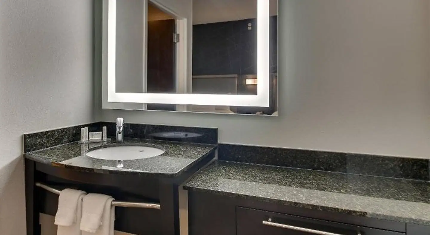 SpringHill Suites by Marriott Birmingham Downtown at UAB Badezimmer