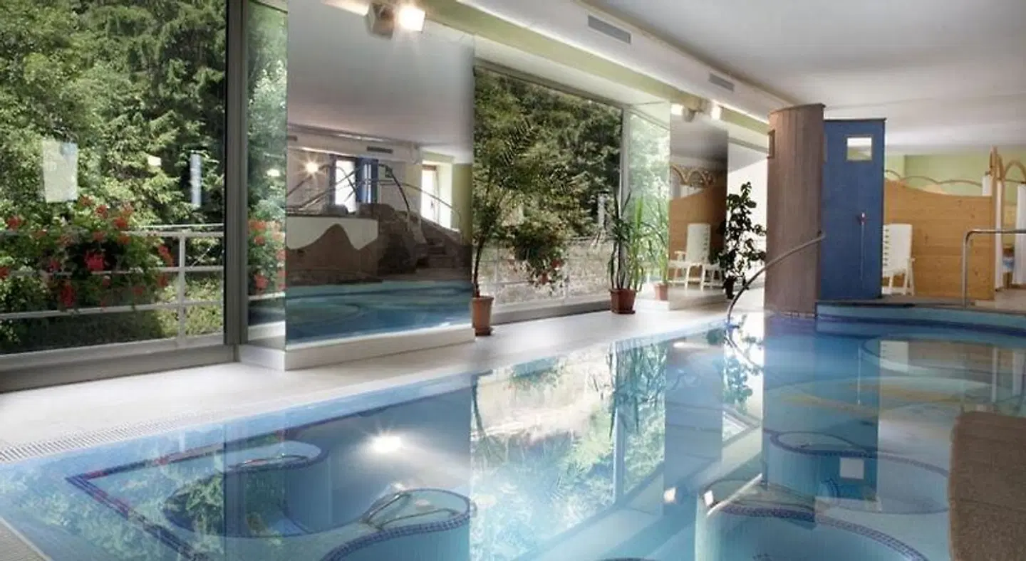 Grand Hotel Rabbi Hallenbad