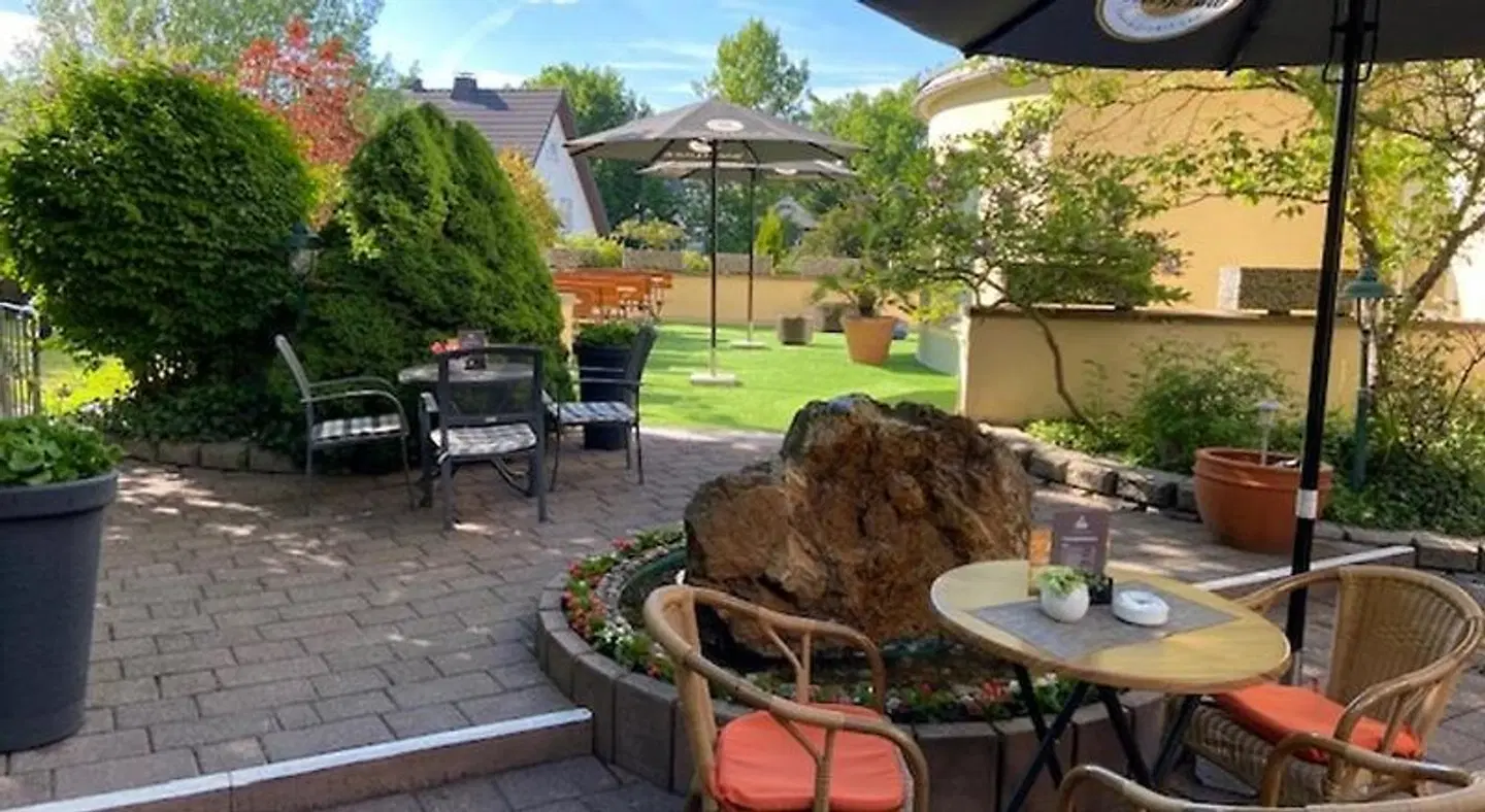 Lindenhof Terrasse