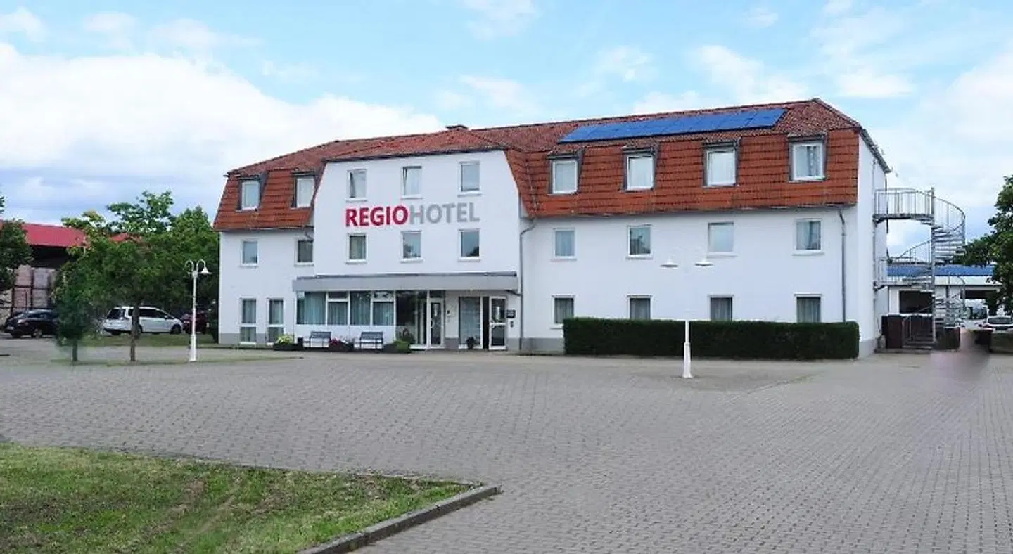 REGIOHOTEL Salzland Schönebeck EXTERIOR