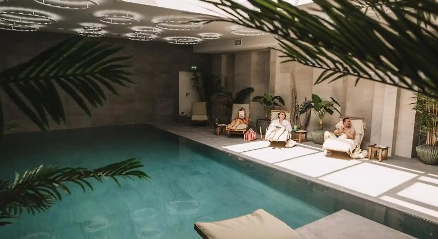 Hôtel 1770 & Spa Hallenbad