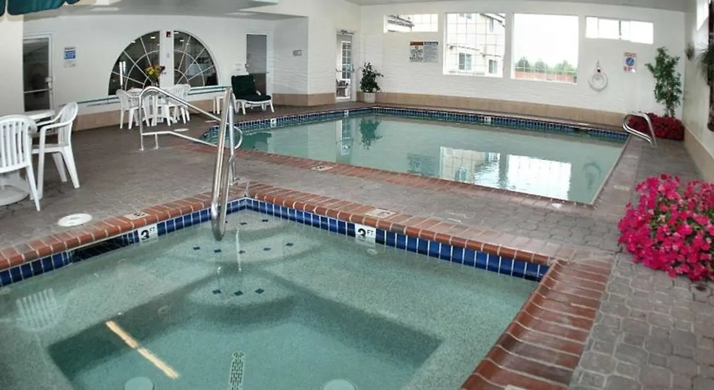 Best Western Newberry Station Hallenbad