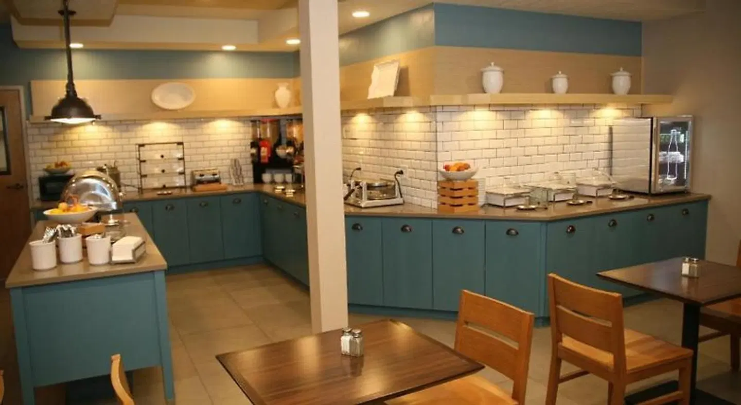 Country Inn & Suites by Radisson, Prineville, OR ROOM_EXAMPLE