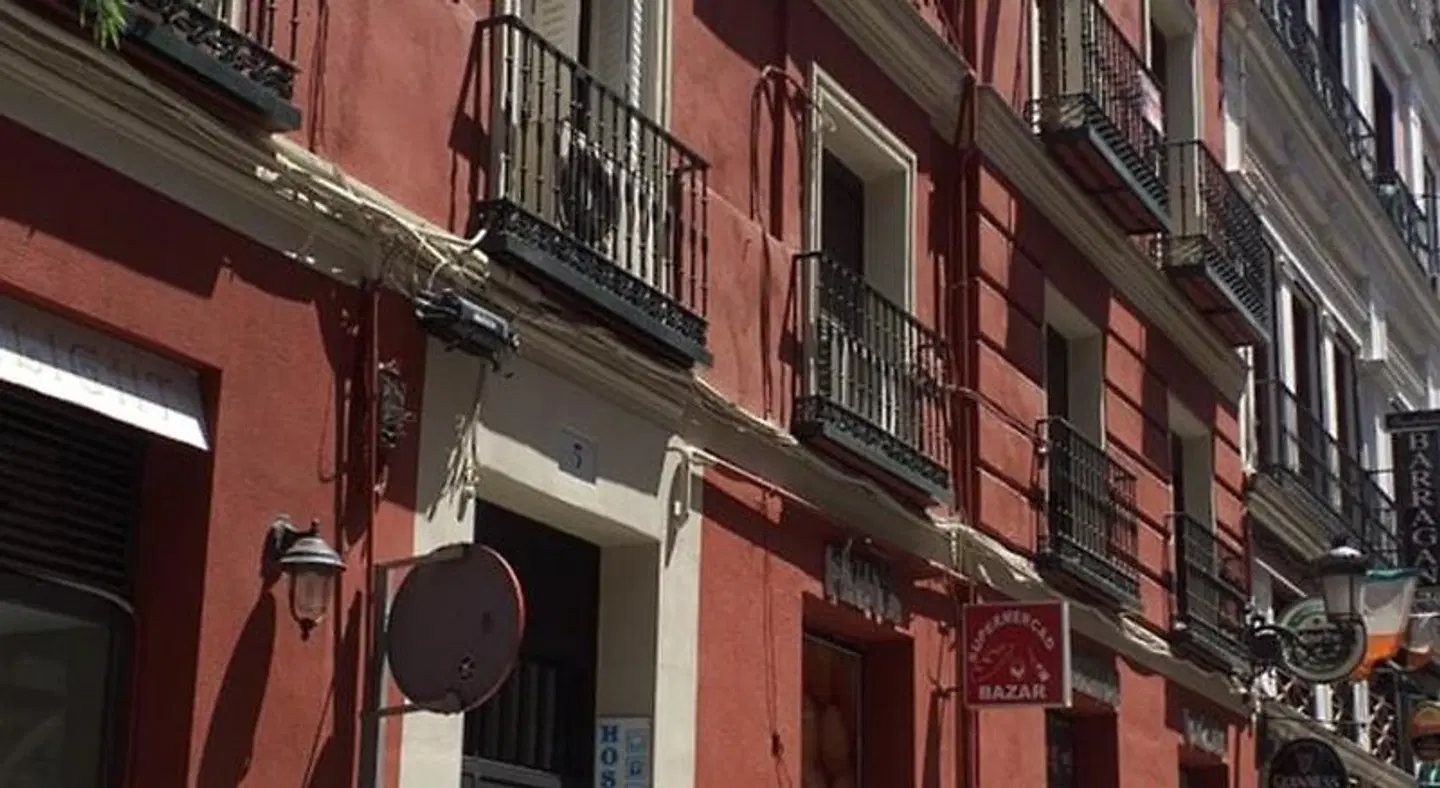 Hostal Rio Parana EXTERIOR