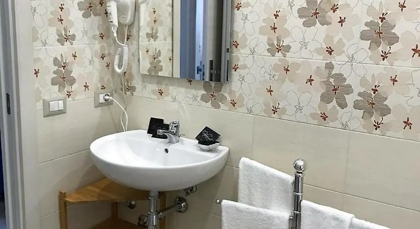 Le Tre Gemme Badezimmer