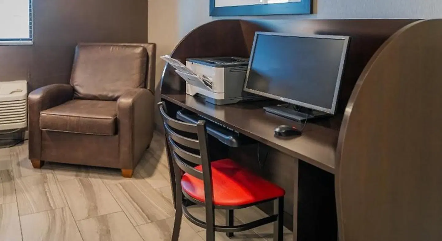 My Place Hotel-Green Bay ROOM_EXAMPLE