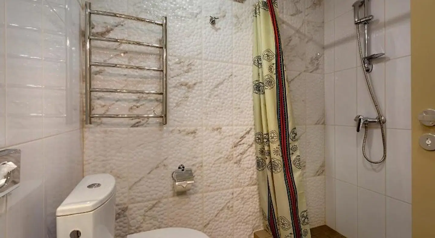 Liivarand Hotell Badezimmer