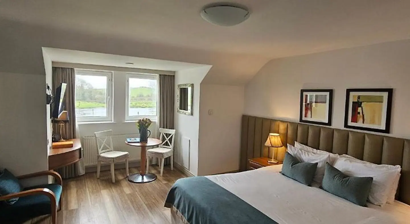 Moycarn Lodge & Marina ROOM_EXAMPLE