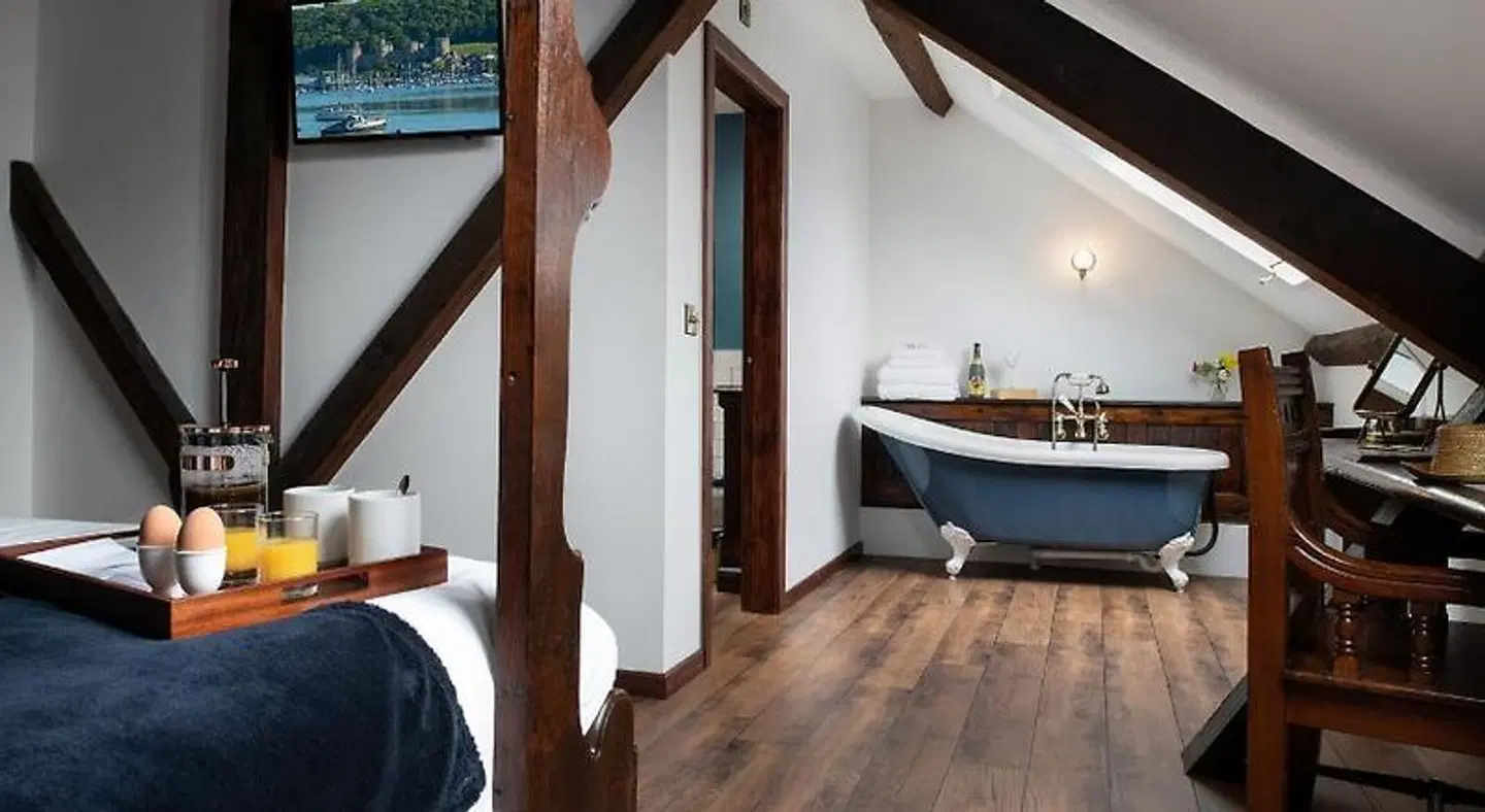 Gwynfryn ROOM_EXAMPLE