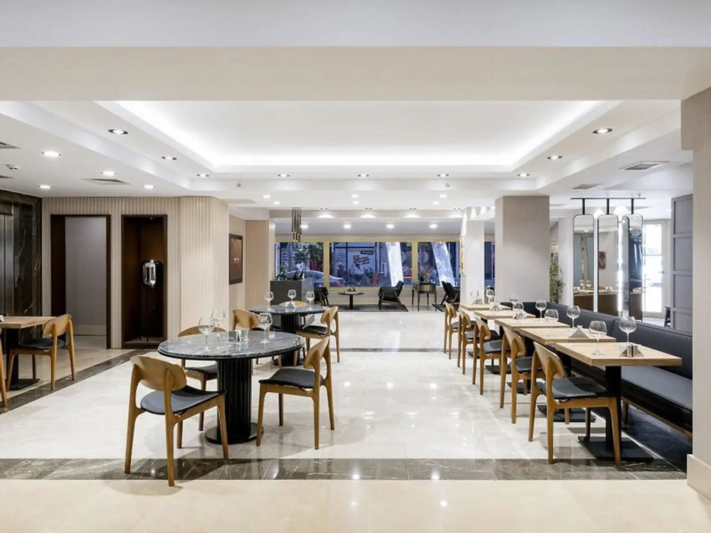 Merlin Hotel Istanbul Bar