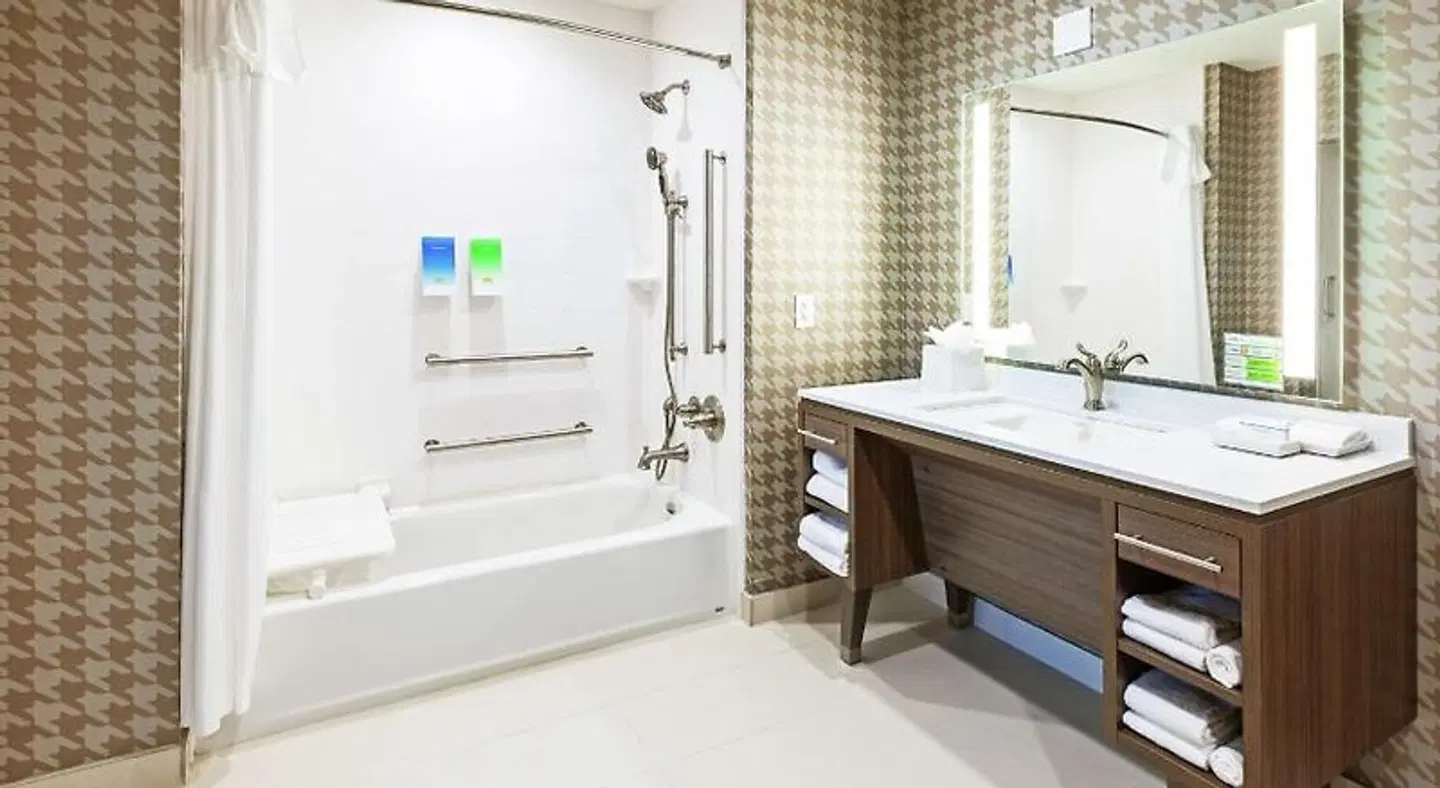 Home2 Suites by Hilton Abilene Badezimmer