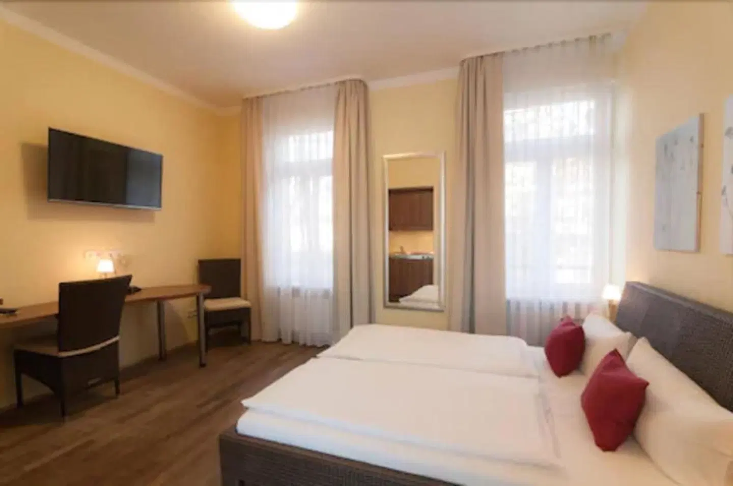 GuestHouse Heidelberg ROOM_EXAMPLE