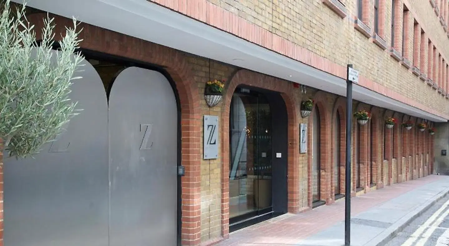 The Z Hotel Piccadilly EXTERIOR