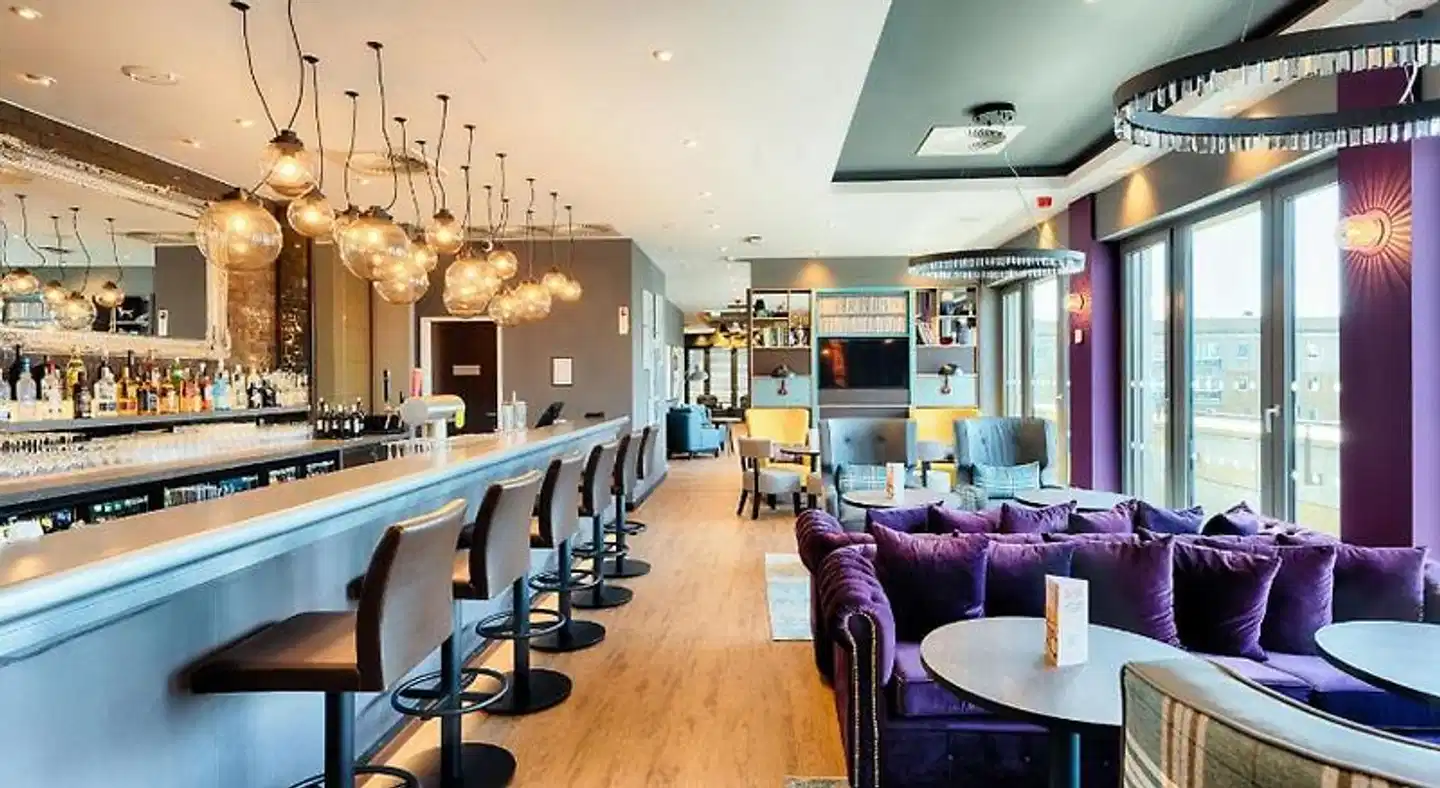 Premier Inn Prager Straße Bar